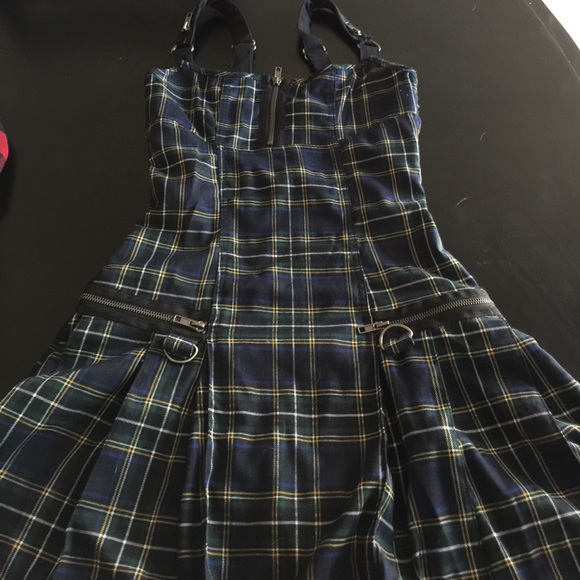 current mood clothing website